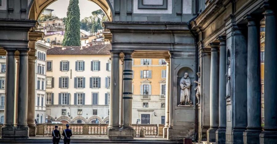 Uffizi Gallery: Guided Tour with Skip-the-Line Entry - The Uffizi’s Location and Meeting Point in Florence