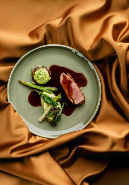 Ulriken, Bergen: Enjoy a 3-course lunch with panoramic views - Ascending Mount Ulriken via the Ulriken Cable Car