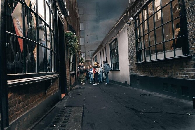 Ultimate Guided Tour of London - The Creative Energy of Soho and Cultural Landmarks at Trafalgar Square