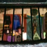 Underground Vaults Walking Tour in Edinburgh Old Town - The Guides: Engaging Storytellers