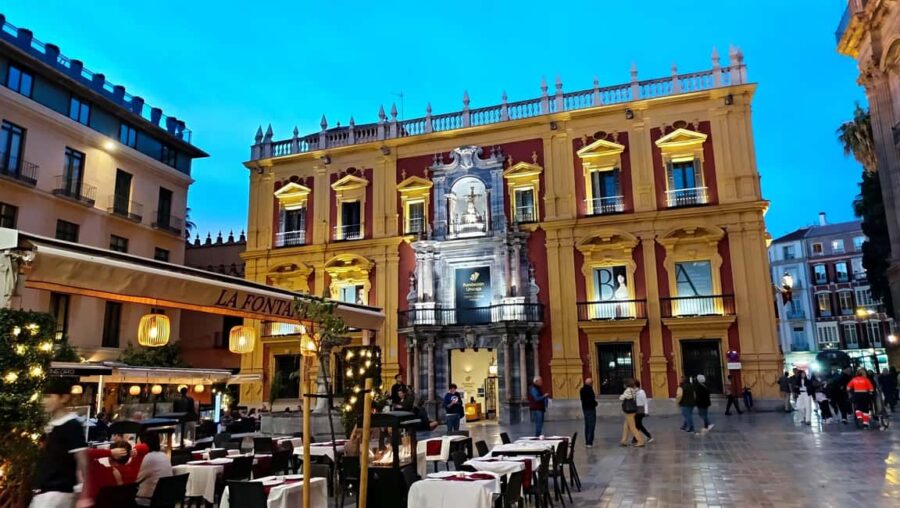 Urban City Photography Tour with Professional Photographer - Exploring Málaga’s Historic Center with a Creative Focus
