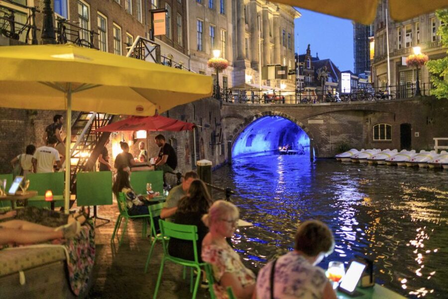 Utrecht: Guided Lumen Walking - The Guided Experience and Storytelling Style