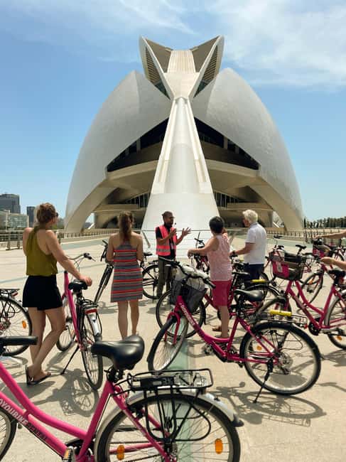 Valencia: Bike Tour and Tapas for Cruise Passenger - Admire the Architectural Marvels of the City of Arts and Sciences