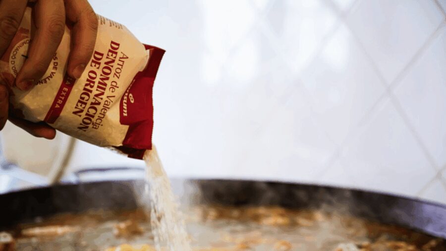 Valencia: Cook your paella (with a purchase at the Russafa market) - Making Your Own Valencian Paella in Valencia