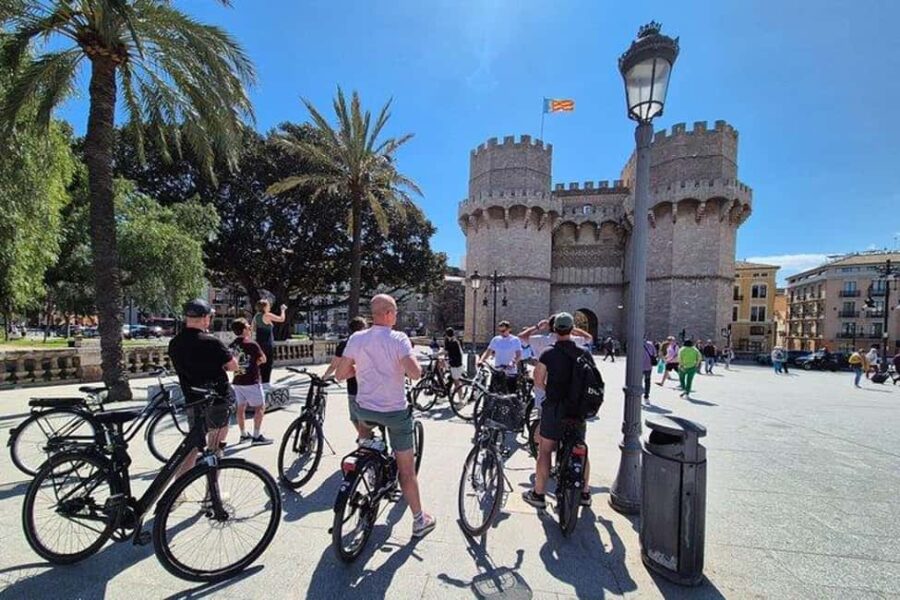 Valencia Electric Bike Tour: Self-Guided Half-Day Experience - Starting Point at the City Centre Shop