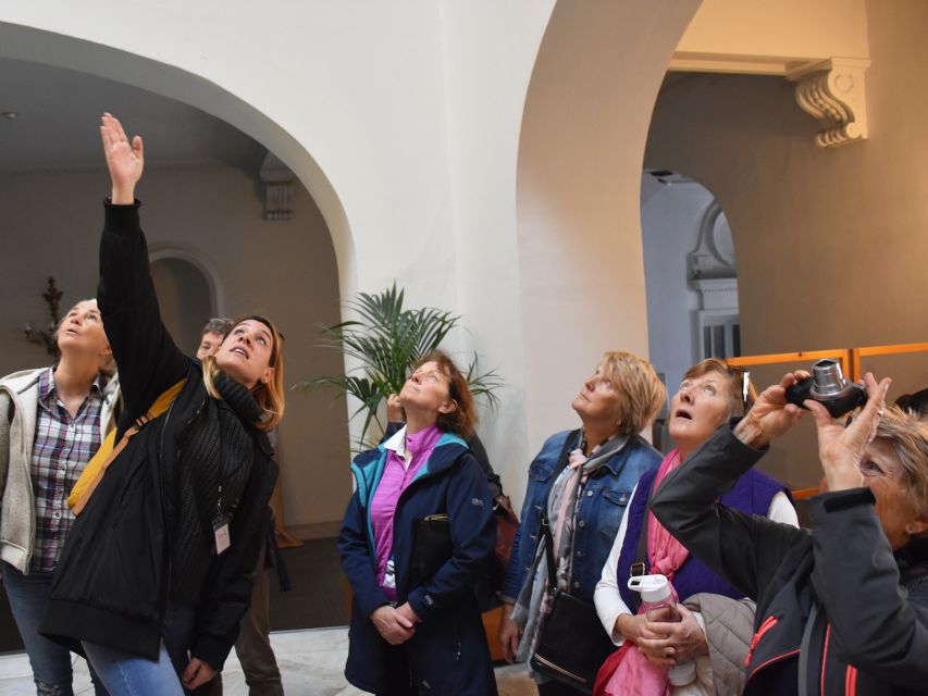 Valencia: Essentials and World Heritages Sites Walking Tour - Starting Point: The Tourism Hub at Estación del Norte