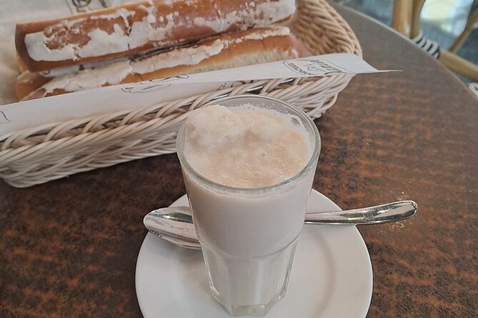 Valencia Food Tour: Tapas, Drinks and Delights with a Local - Meet Your Local Foodie Host in Valencias Historic Center