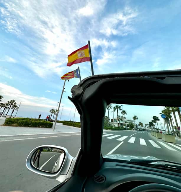 Valencia: Guided tour in Convertible - Exploring Valencia’s Main Monuments in a Convertible