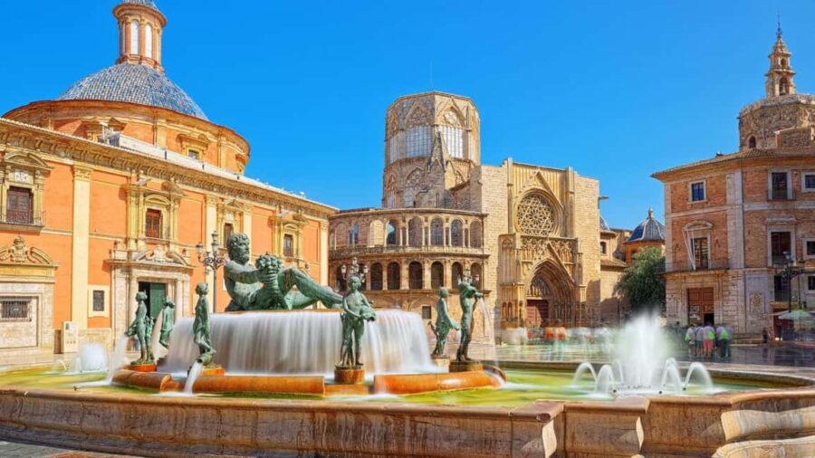 Valencia: Old Town Walking Tour - Starting Point at Estación del Norte