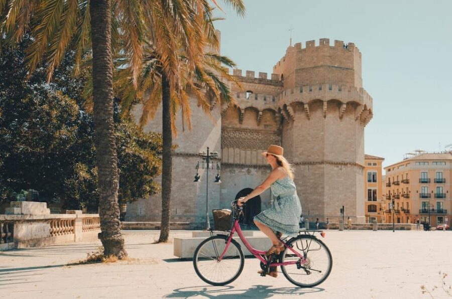 Valencia: Private City Tour on Bike with Drink Stop - Starting at the Iconic Torres de Serranos in Valencia