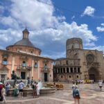 Valencia: Top 25 Highlights Guided Bike Tour - Exploring the Vibrant Ruzafa Neighborhood