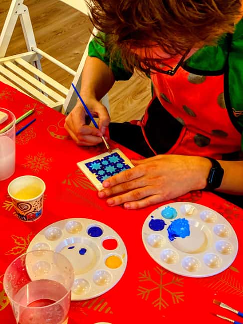 Valencia: Traditional Tile Painting with Local Artist - Step Into the Heart of Valencian Tile-Making History