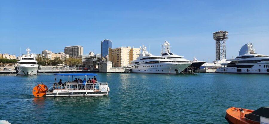 Valencia: Water Beer Bike Tour - The Experience of Pedaling and Drinking on the Water