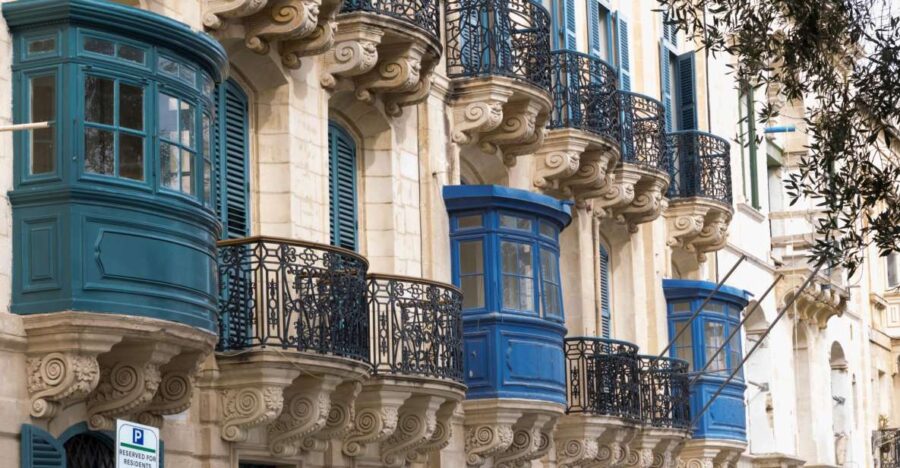 Valletta: Private Walking Tour - Strolling Through Upper Barracca Gardens and City Streets