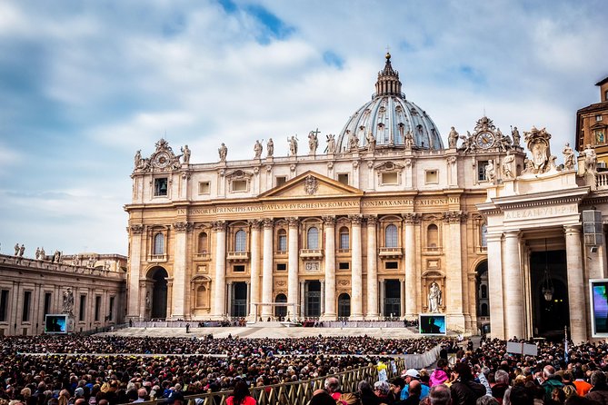 Vatican Papal Audience and Sistine Chapel Skip the Line Tour - Meeting the Pope and Receiving the Apostolic Blessing in St. Peters Square