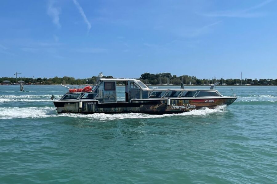 Venice: 1-Hour Panoramic Boat Tour - Departure and Meeting Point in Front of Caserma Cornoldi