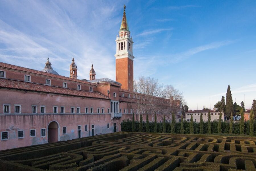 Venice: Borges Labyrinth Experience on San Giorgio Island - Starting Point and Tour Logistics on San Giorgio Island