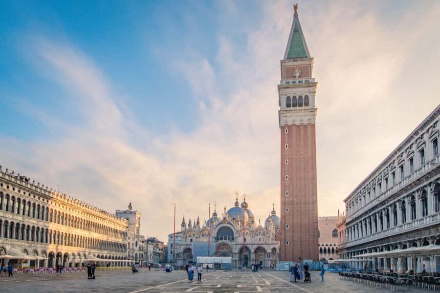 Venice: Byzantine Tour and Skip-the-Line St Mark's Basilica - Starting Point and Tour Logistics in Venice