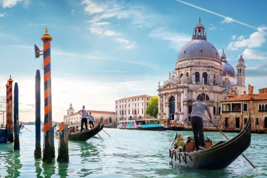 Venice: Dorsoduro Guided Walking Tour - Exploring the Architectural Highlights of Palazzo Zenobio and San Giorgio Maggiore