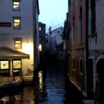 Venice Ghost Tour: Haunted Palaces & Secret Canals - Key Points