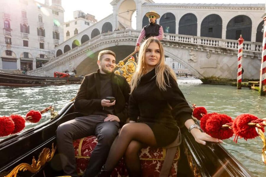 Venice: Private Photoshoot In Gondola - The Route Along Venice’s Romantic Canals and the Grand Canal
