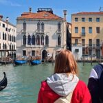 Venice Sightseeing Small Group Walking Tour with a Local Guide - Meeting Point and Tour Length