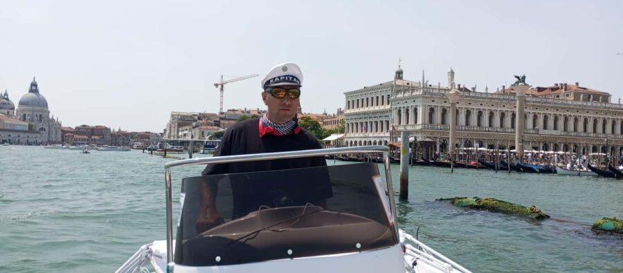Venice: Speedboat Emy Experiences Tour - Starting Point in Front of the CODROMA Restaurant