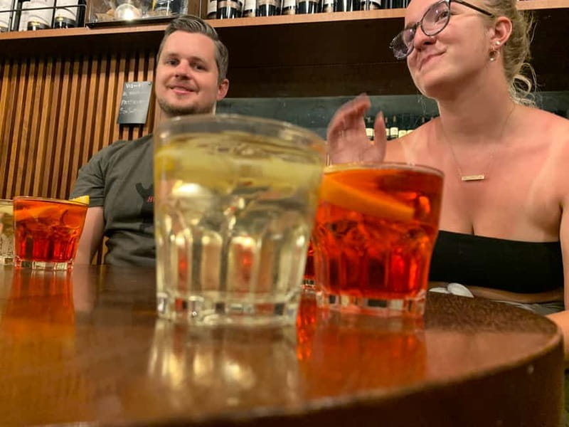 Venice: Spritz Walking Tour with 4 Spritzes and Local Tapas - Visiting Venetiian Bars Off the Beaten Path