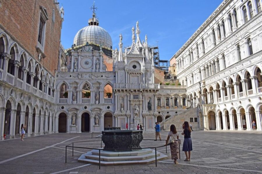 Venice: St. Mark's Basilica, Doge's Palace and Glass Factory - Exploring the Historic Doges Palace with a Local Guide