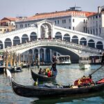 Venice Tour by High-Speed train from Florence - Exploring the Rialto Market and Bridge