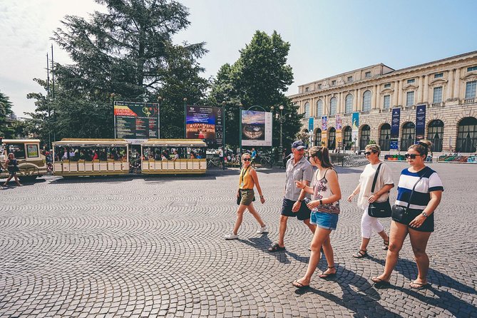 Verona Highlights Walking Tour in Small-group - Exploring Verona’s Piazza delle Erbe and Piazza Bra