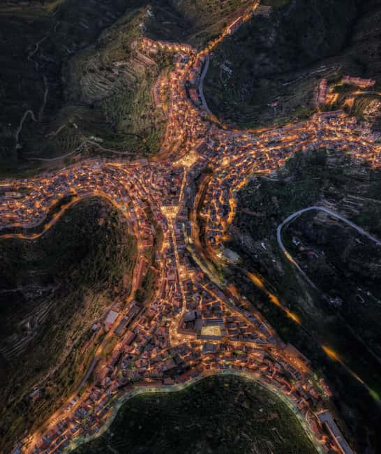 Verona: Street Food and History Tour with Local Guide - Visiting Castelvecchio and Its Medieval Significance