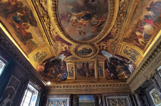 Versailles and Chartres Private Day Tour from Paris - Exploring the Town of Chartres