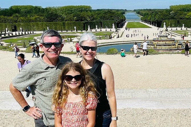 Versailles Palace Family Tour with Private Transfers and Lunch - Priority Access to the Palace of Versailles