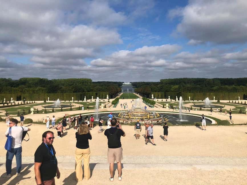 Versailles: Palace & Gardens Guided Tour with Entry Tickets - Starting Point: The Meeting at Louis XIV Equestrian Statue
