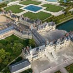 Versailles: Palace & Gardens Horseback Ride with Lunch - Access to Versailles Gardens and Grand Avenues