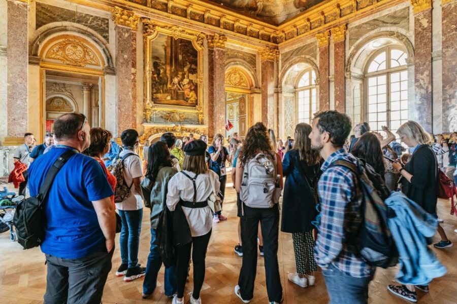Versailles: Skip-the-Line Tour of Palace and Gardens Access - How the Tour Combines Guided Visits with Free Exploration
