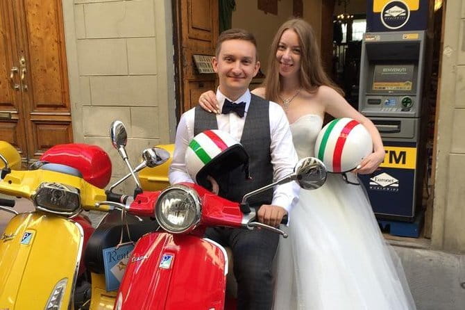 Vespa Motorcycle rental in Florence - The Iconic Vespa: Design and Cultural Significance