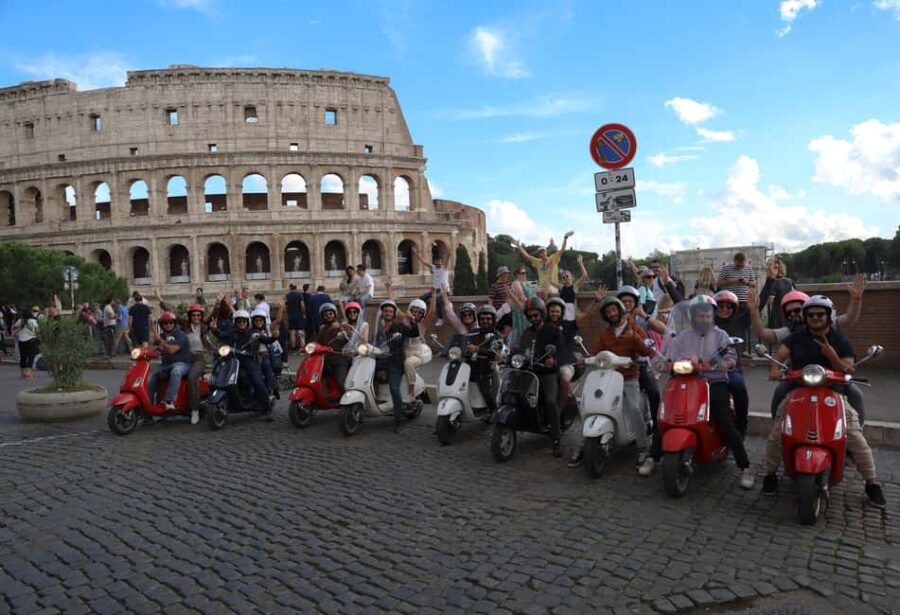 Vespa Rome Photography Tour by Local - Exploring Rome’s Iconic Sites on a Vespa