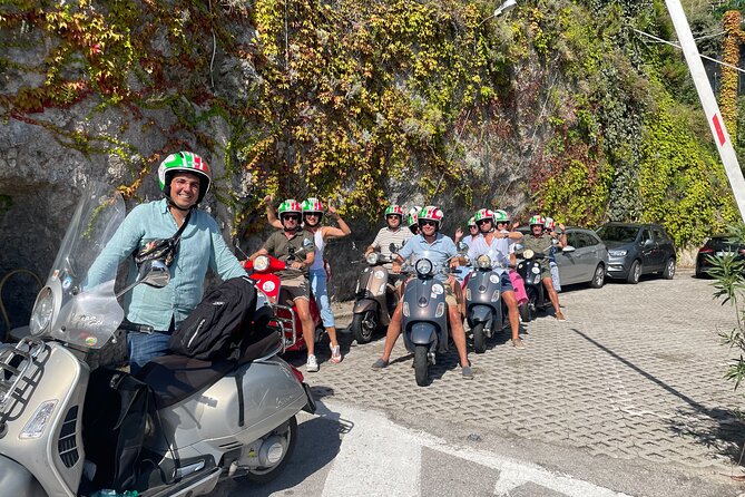 Vespa Tour of Amalfi Coast Positano and Ravello - Discovering Villa Cimbrone Gardens in Ravello