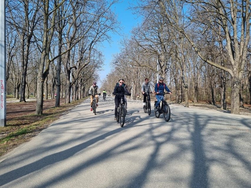 Vienna: Guided E-Bike Tour - Visit Castle Belvedere and Learn Its History
