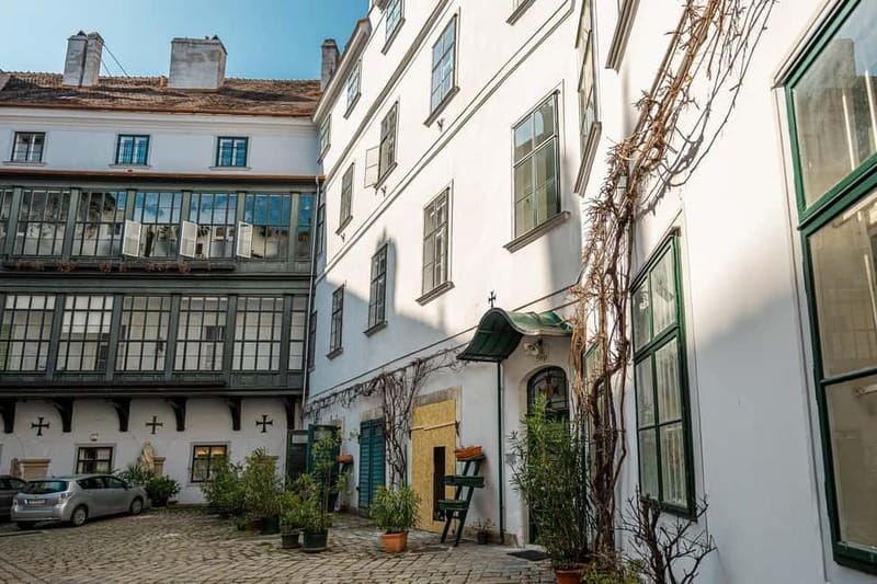 Vienna: Hidden courtyards Guided walking tour - Visiting Quiet Oases Off the Main Tourist Tracks