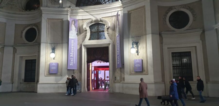 Vienna: Hofburg Palace and Principessa Sissi Tour - Starting Point at Josefsplatz and the Tour’s First Impressions