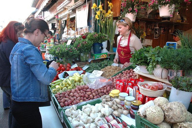 Vienna Naschmarket Food Tasting Tour - Highlights of the Market Stalls and Specialty Foods
