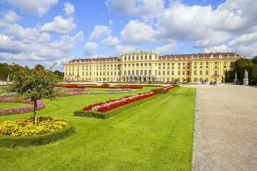 Vienna: Schönbrunn Palace & Gardens Skip-the-Line Tour - Starting at the Ehrenhof Fountain and Meeting Your Guide