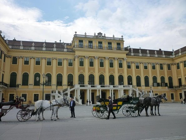 Vienna: Skip-the-Line Schonbrunn Palace & Gardens with Guide - Highlights of the Schonbrunn Palace Interior Tour