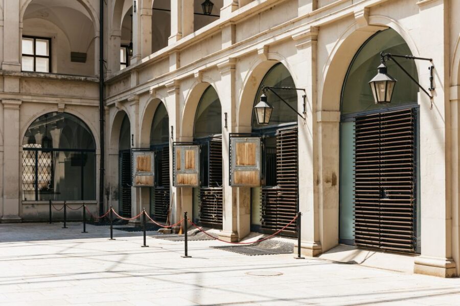 Vienna Spanish Riding School Guided Tour - Meeting Point and Practical Details