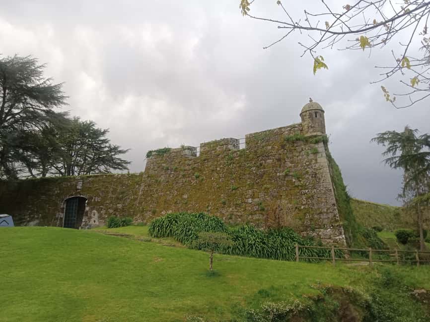 Vigo Express - by bus and on foot - Scenic Transport to Monte del Castro and the Viewpoint