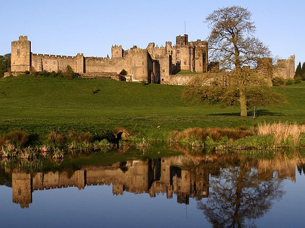 Viking Coast and Alnwick Castle Very Small Group Tour from Edinburgh - Holy Island’s Coastal Scenery and Viking Invasions