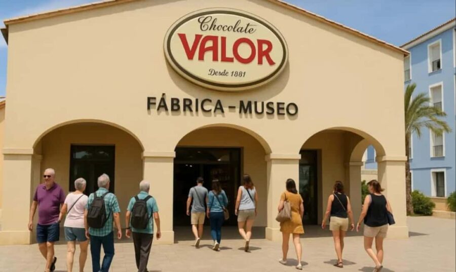 Villajoyosa: Visit the Chocolate Factory and the town by van from Alicante - Tasting Delicacies and Local Products
